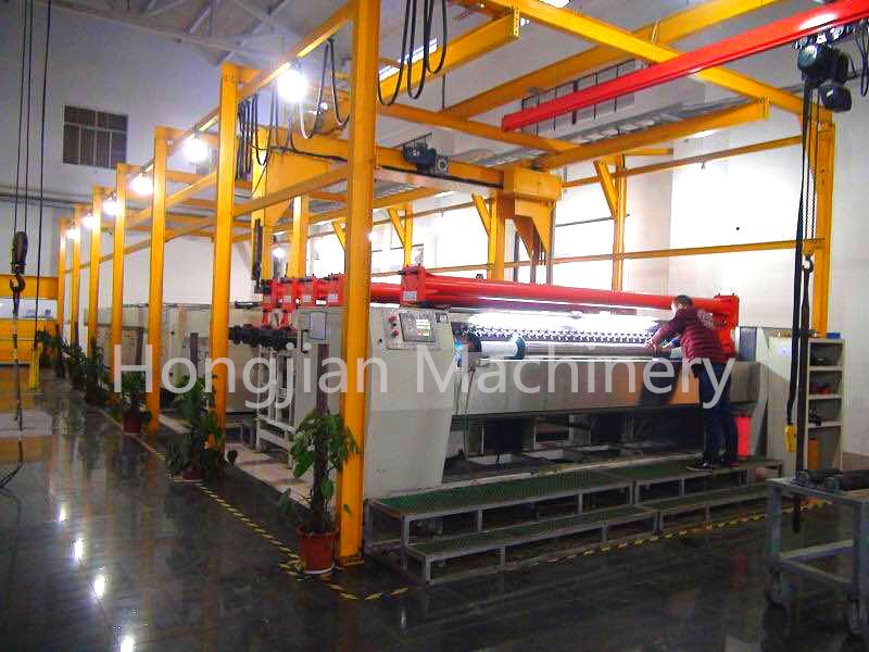 Automatic electroplating production line for rotogravure cylinder