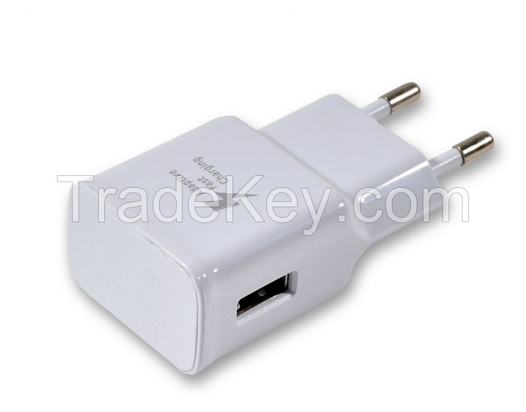 Adaptive USB Travel Charger 