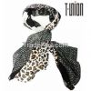 Ladies polyester scarf with leopard printing