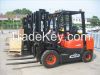2.5 ton diesel forklif...