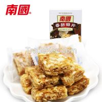 Nanguo ginger-juice Coconut Chips( crispy ) 80g coconut slice