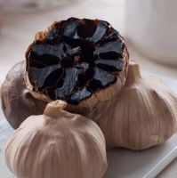 Heathy black garlic