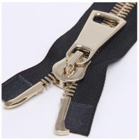 Silvery Metal Zipper