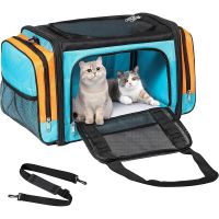 Pet carrying case