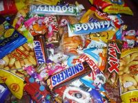 Ferrero Rocher Chocolate,Kitkat,Bounty,Snickers,Milka,Ferrero Nutella,Nestle Quality Street with English / Arabic