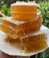 PREMIUM NATURAL HONEY FOR DAILY NUTRITION BAKING DRINKS AND WELLNESS USE