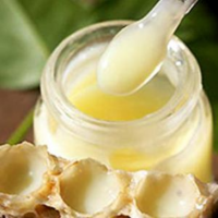 NATURAL ROYAL JELLY FOR LONGEVITY VITALITY AND CLEAN LABEL FORMULAS