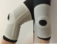 Open Patella seamless knitting elastic knee brace with bilateral spring stays