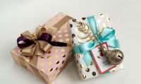 Gold Foil Big Dots Gift Wrapping