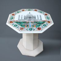 HANDCRAFTED CENTRAL TABLE INLAY WITH SEMI
