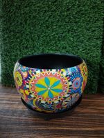 Pattern Round Metal Planter with Black Plate