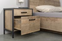 Truvor bedroom set