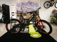 Santa Cruz V10 Bike