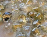 Rough uncut white diamonds 