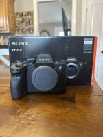 Sony A7R IV 35mm Full-Frame Camera with 61.0MP - Black (Body Only) Original Box