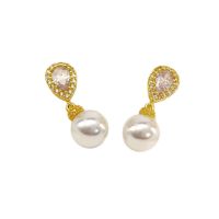 Light luxury style, premium feel, elegant and delicate