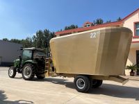 Tractor-drawn Driven Vertical Feed Mixer Machine  TMR Feed processing machine Feed Mixer Machine
