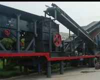 Mobile crusher