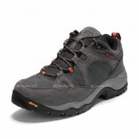 Professional Outdoor Mountaineering Shoes