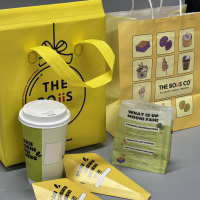 The Beautiful Yellow Gift Box Set Can Be Customized with a logo Suitable for Summer Dining Restaurants