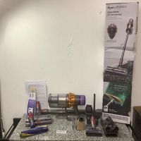 Dyson V15 Detect Cordless Vacuum Cleaner.............WhatssAp number for fast response...+1(414)213-1065