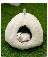 Pumpkin-shaped Hamster Nest / Small Pet Bed for Hamster, Guinea Pig, Hedgeho