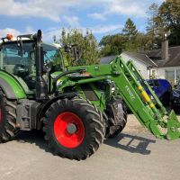 Farm tractor for sale