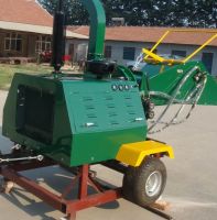 Wood chipper--own power