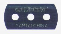 three holes razor blade