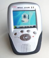 2.4G wireless baby monitor 2.5 inch TFT LCD screen