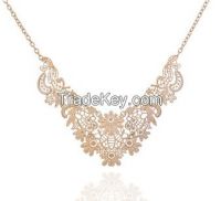 2014 Delicate Hollow Flower Gold Plated Jewelry