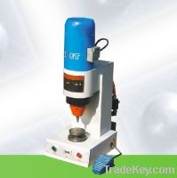 Pneumatic riveting machine