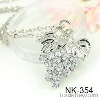 fashion crystal necklace