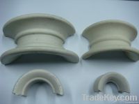 Ceramic saddle ring