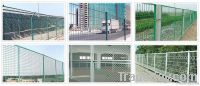 wire mesh fence