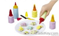 Cake and Cookie Decorator F696