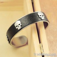 Fashionable Skull Mens Cuff Bracelet-565656044