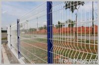 Wire mesh fence