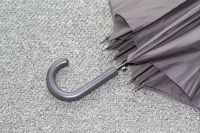 2012 new style black straight umbrella with curved handle