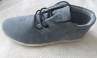 Men's casual shoes