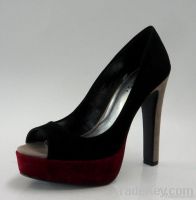 black plaftorm peep-toe shoes