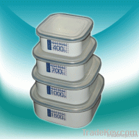 Mixing bowl with plastic cover