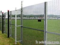 wire mesh fence