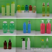 Plastic bottle with sprayer