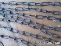 Tie-out/knotted chain