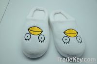 white typical lady indoor slippers with embroidery