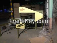 Honeycomb cutting machine