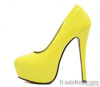 Women high heel pump shoe