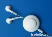 2013 hot selling magnetic retractable earphone