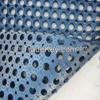 Rubber anti-slip flooring mat